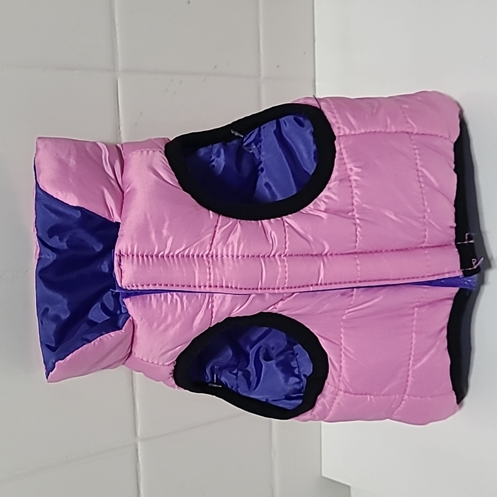💕HOST PICK 💕😘😀Pet Central Double Side Winter Jacket.